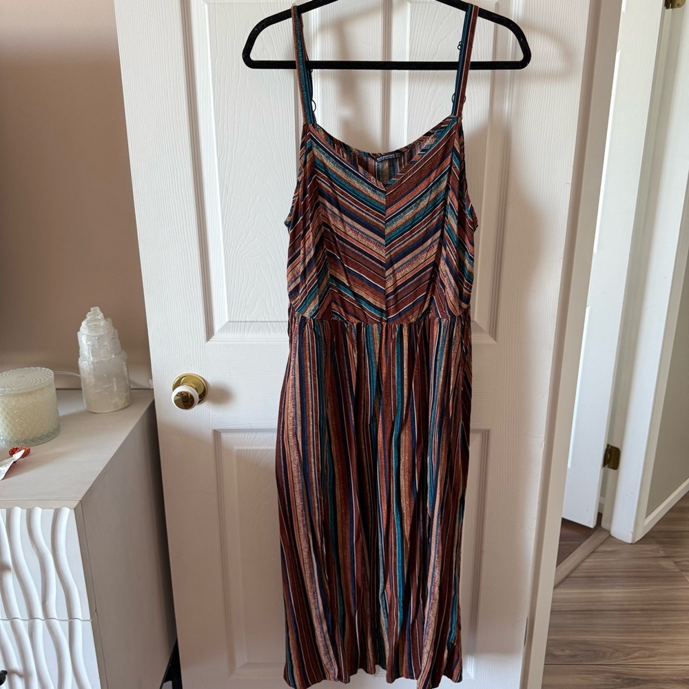 BloomChic Red and Blue Pleated Midi Sundress